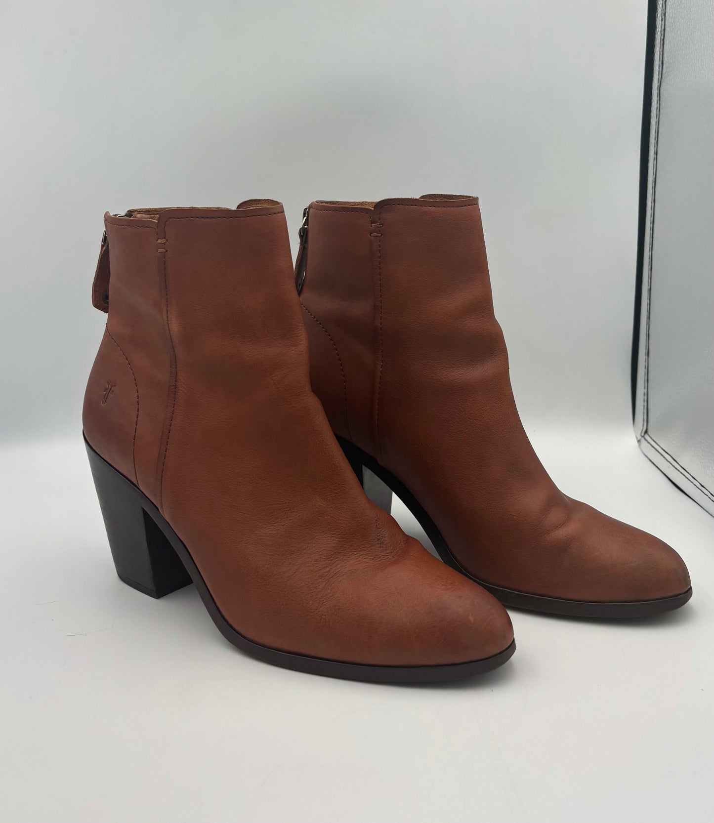 Frye Cameron Leather Ankle Boots | Tan Block Heel Booties | Women’s Size 9.5M | Classic Everyday Boot