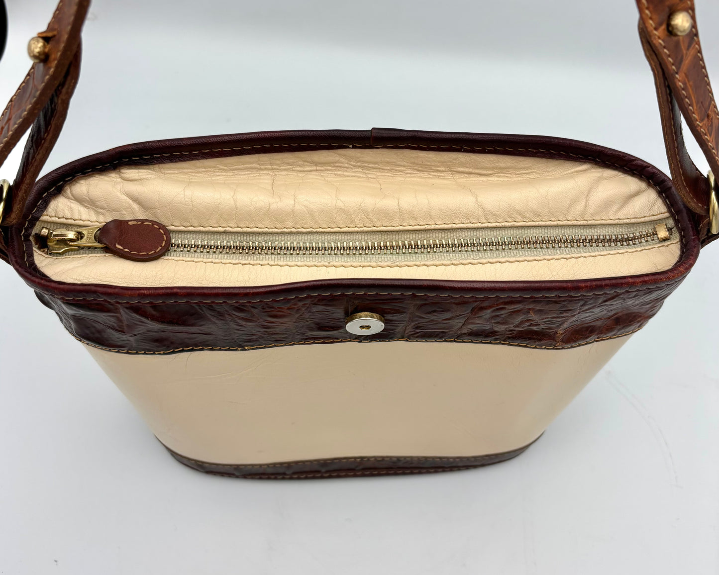 Vintage Brahmin Handbag | Leather Crossbody | Brown Beige Croc Embossed Purse