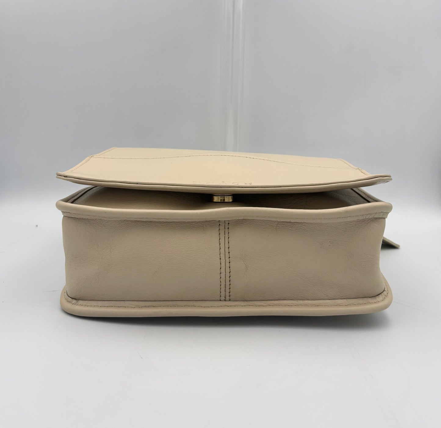 Coach Vintage Tribeca Flap Bag| 1990s Leather 9092 Cream/Bone Crossbody