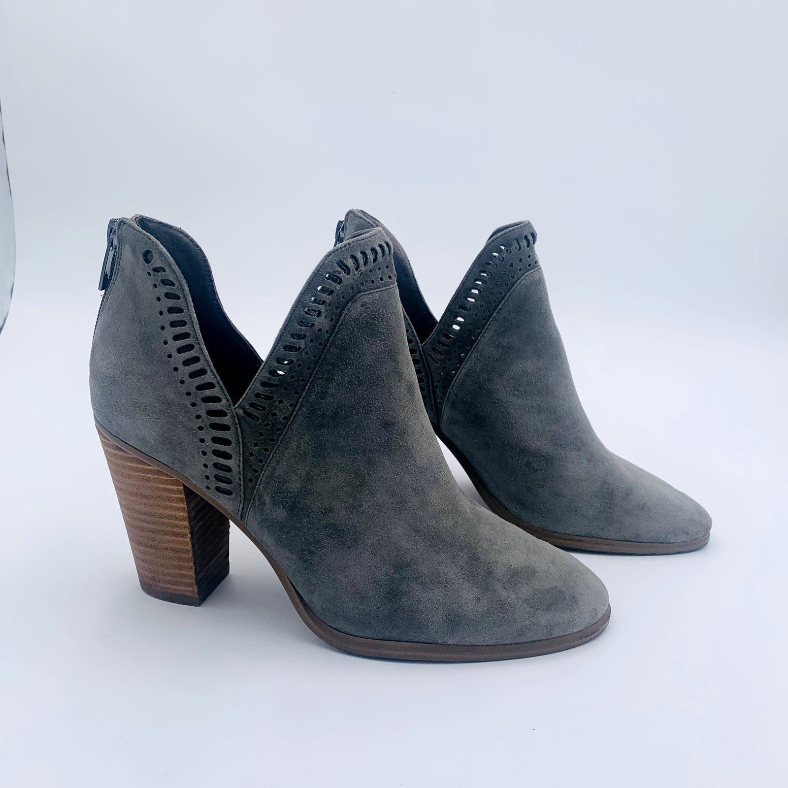 Vince Camuto Grey Women's Heeled Booties Size 8 - Angelica’s Thrifts